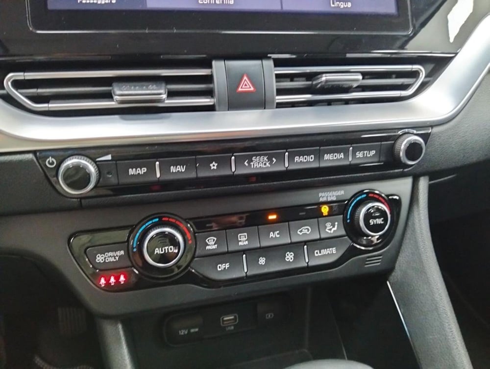 Kia Niro usata a Como (19)