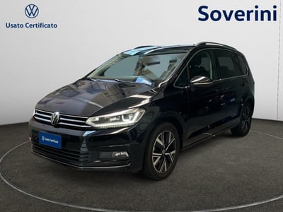 Volkswagen Touran 2.0 TDI 150 CV SCR DSG Executive BlueMotion Tech. del 2024 usata a Bologna