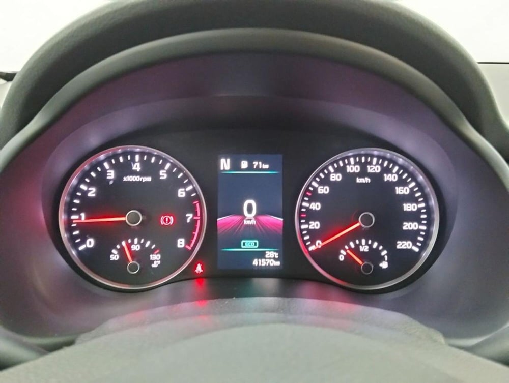 Kia Stonic usata a Como (12)
