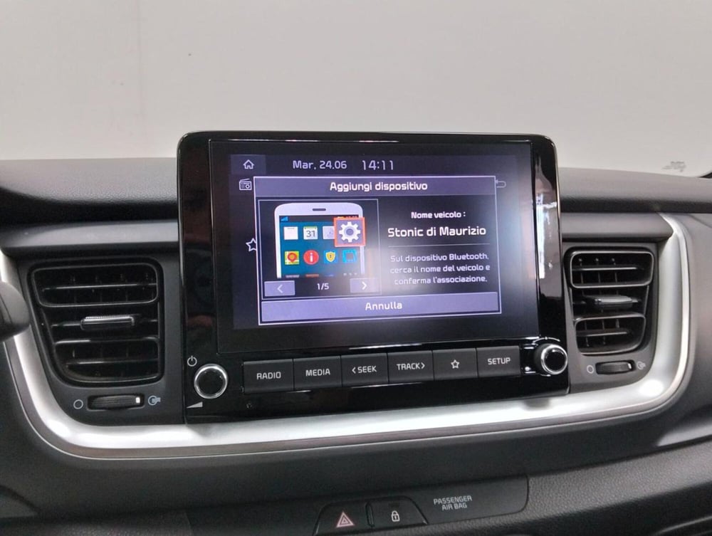 Kia Stonic usata a Como (14)