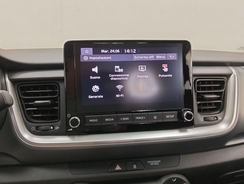 Kia Stonic usata a Como (15)