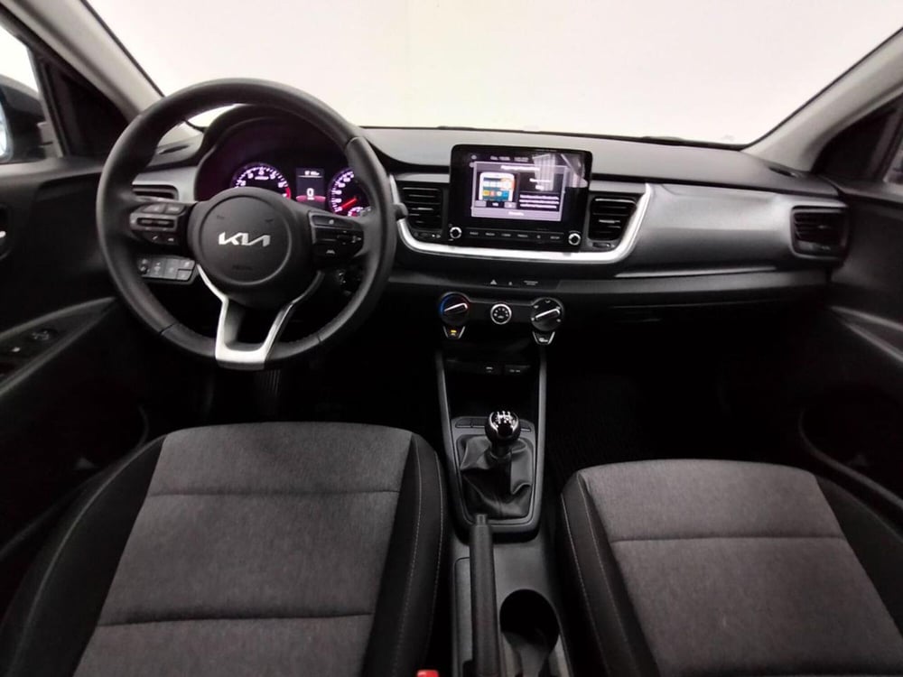 Kia Stonic usata a Como (4)