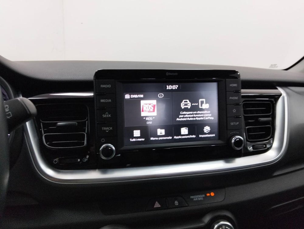 Kia Stonic usata a Como (14)