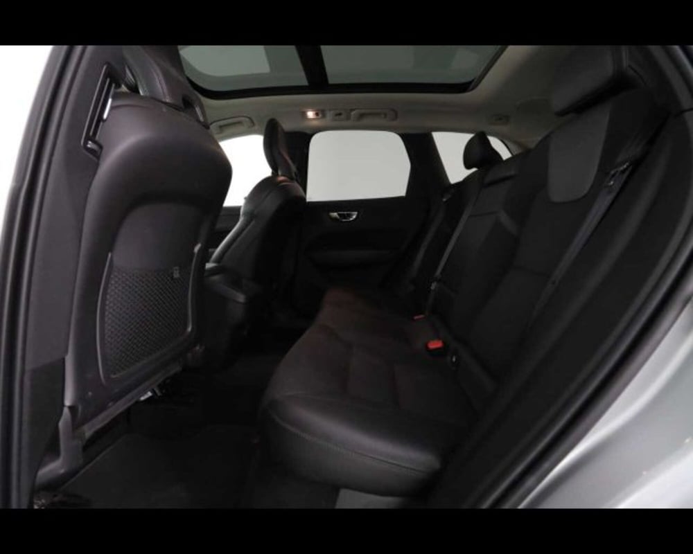 Volvo XC60 usata a Bologna (10)