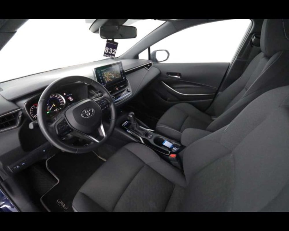 Toyota Corolla Touring Sports usata a Bologna (9)