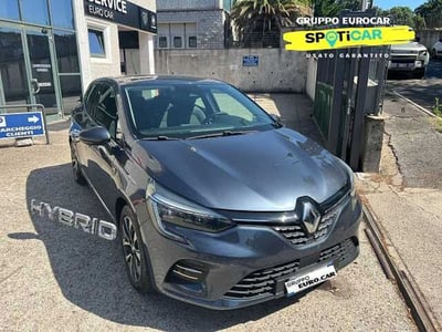 Renault Clio Full Hybrid E-Tech 140 CV 5 porte Intens del 2020 usata a Bracciano