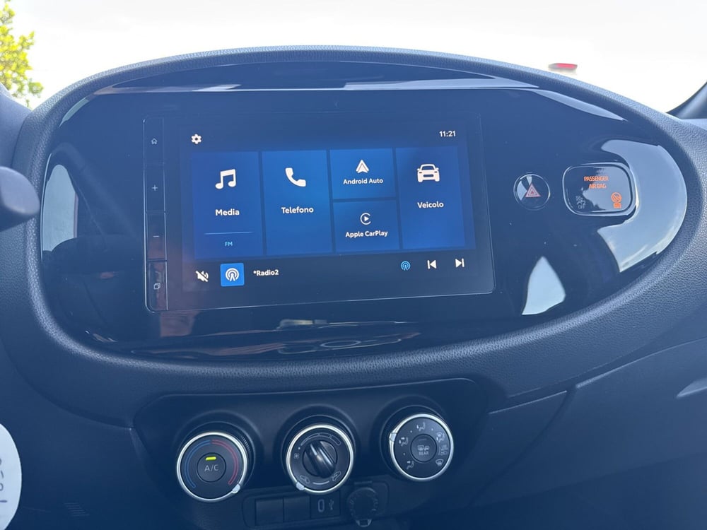 Toyota Aygo X usata a Ferrara (9)