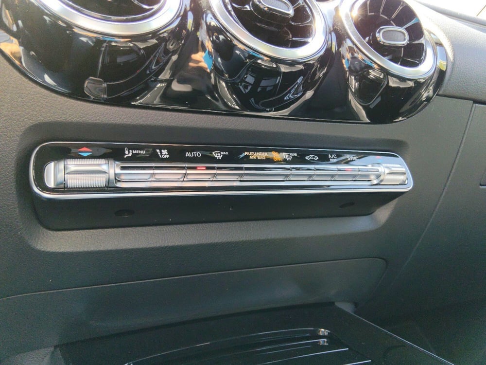 Mercedes-Benz GLA SUV usata a Pescara (20)