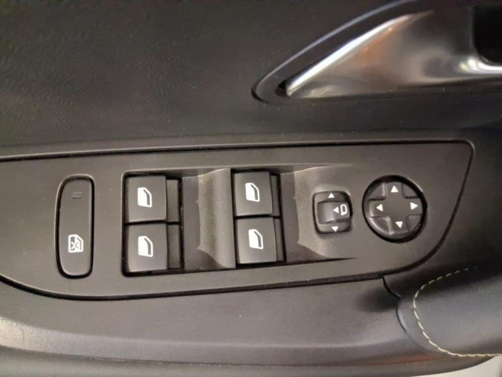 Peugeot 2008 usata a Genova (12)