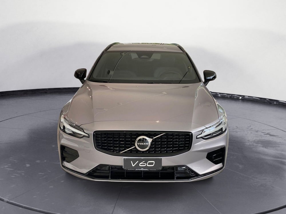 Volvo V60 nuova a Como (2)