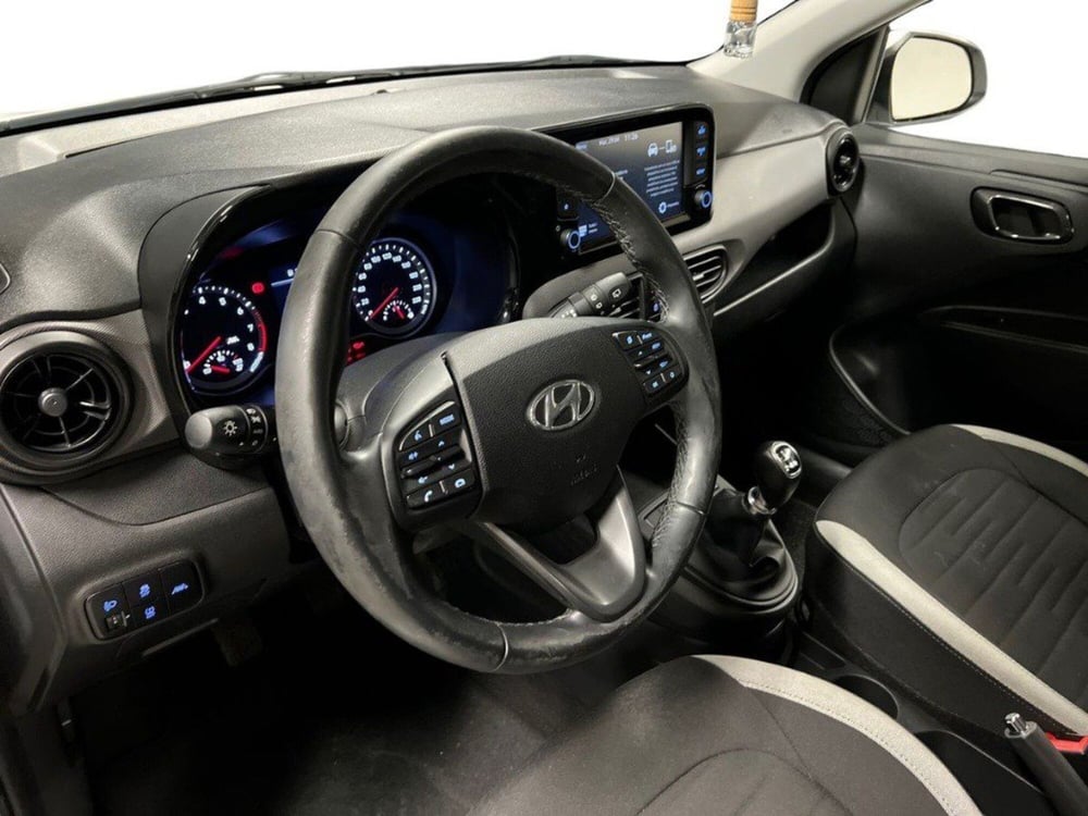 Hyundai i10 usata a Macerata (16)