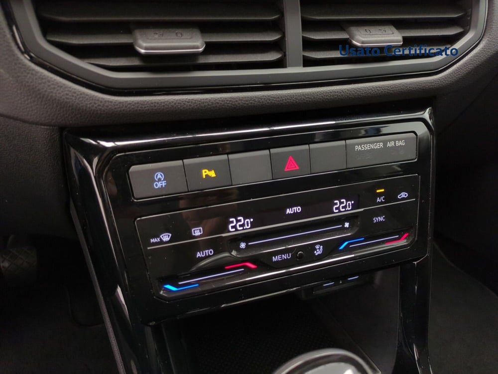Volkswagen T-Cross usata a Avellino (18)