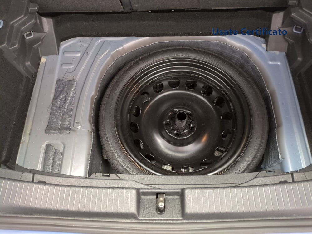 Volkswagen T-Cross usata a Avellino (9)