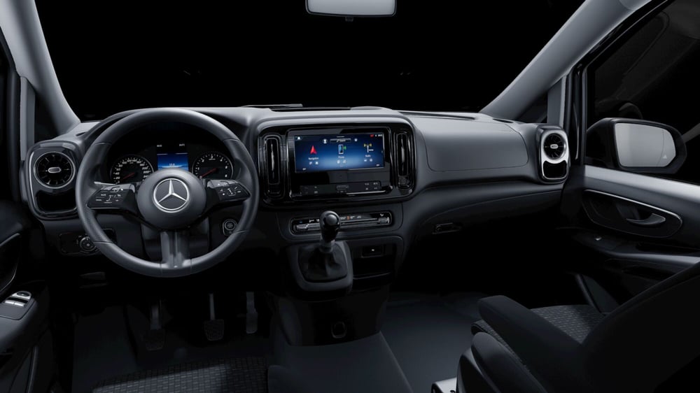 Mercedes-Benz Vito nuova a Milano (7)