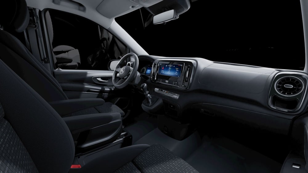Mercedes-Benz Vito nuova a Milano (8)