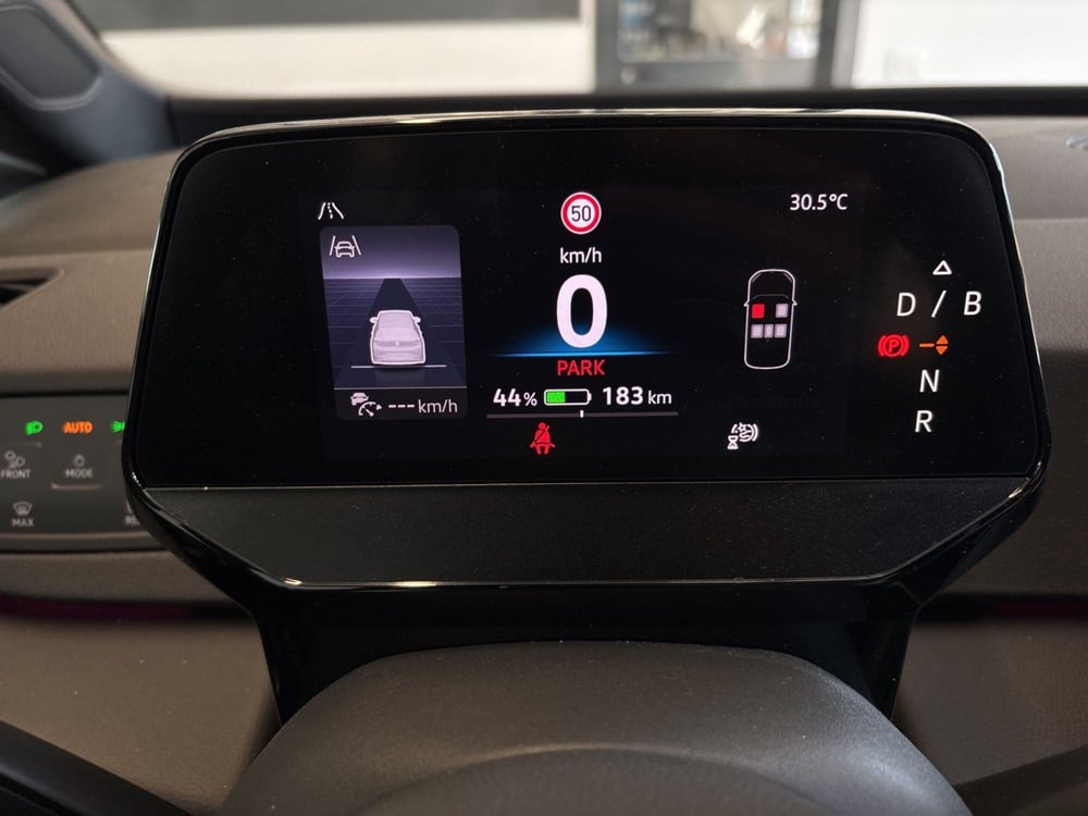 Volkswagen ID.3 nuova a Salerno (12)