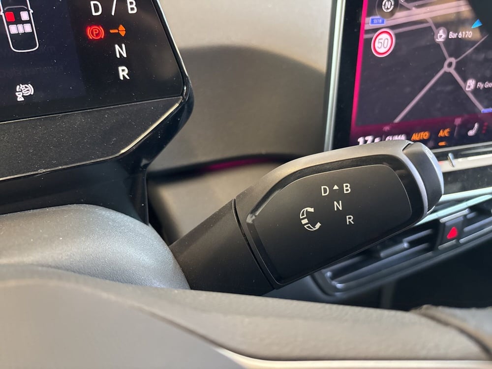 Volkswagen ID.3 nuova a Salerno (15)