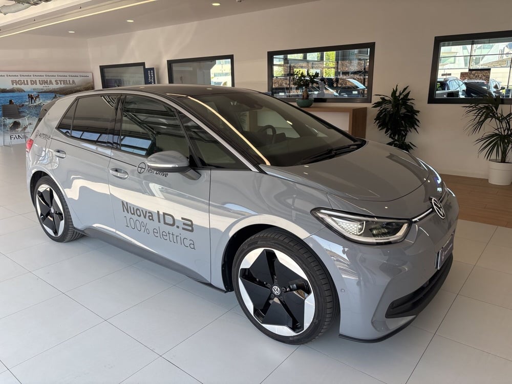 Volkswagen ID.3 nuova a Salerno (4)