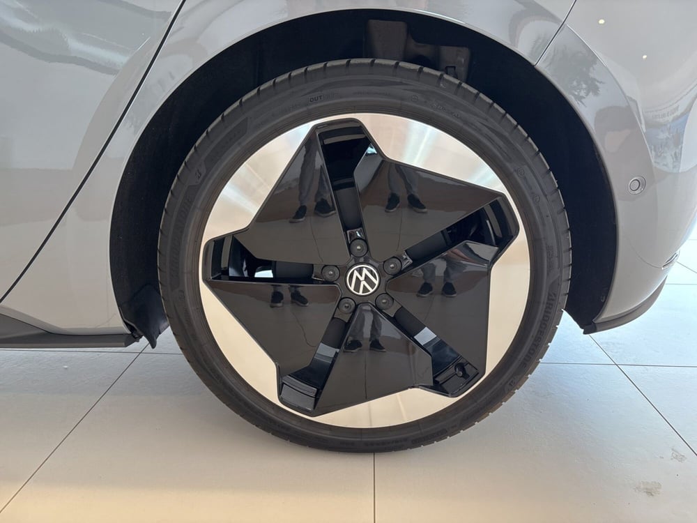 Volkswagen ID.3 nuova a Salerno (7)
