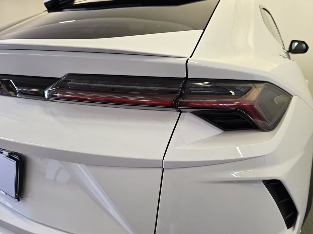 Lamborghini Urus usata a Bologna (16)