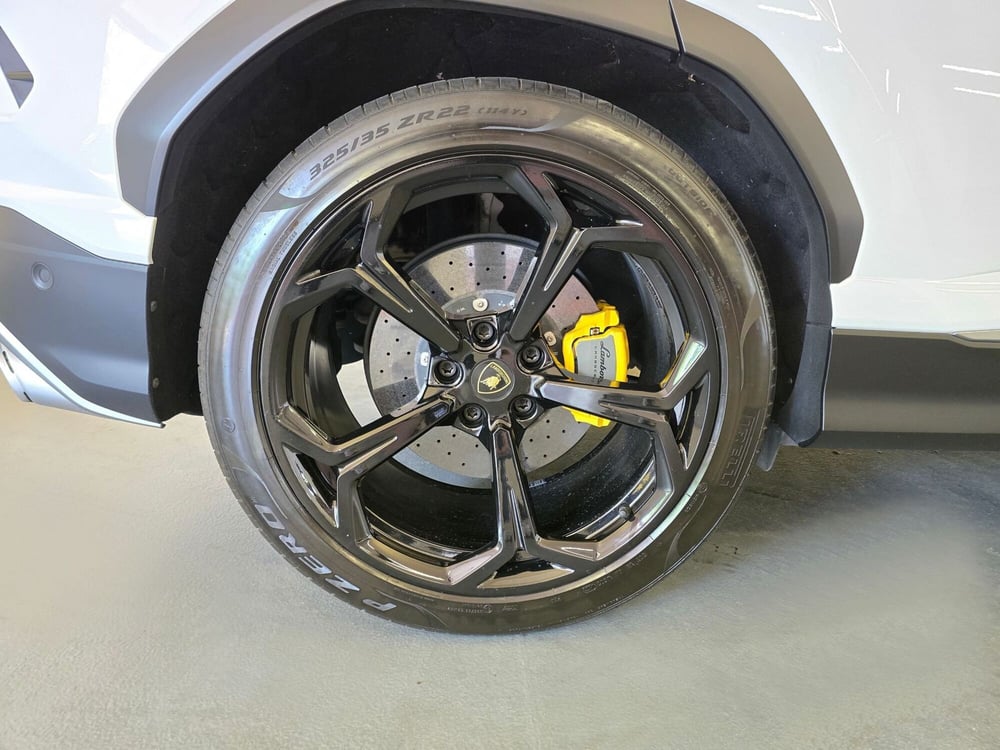 Lamborghini Urus usata a Bologna (9)