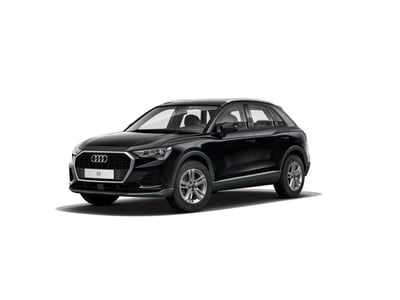 Audi Q3 35 2.0 tdi Business s-tronic del 2021 usata a Asti