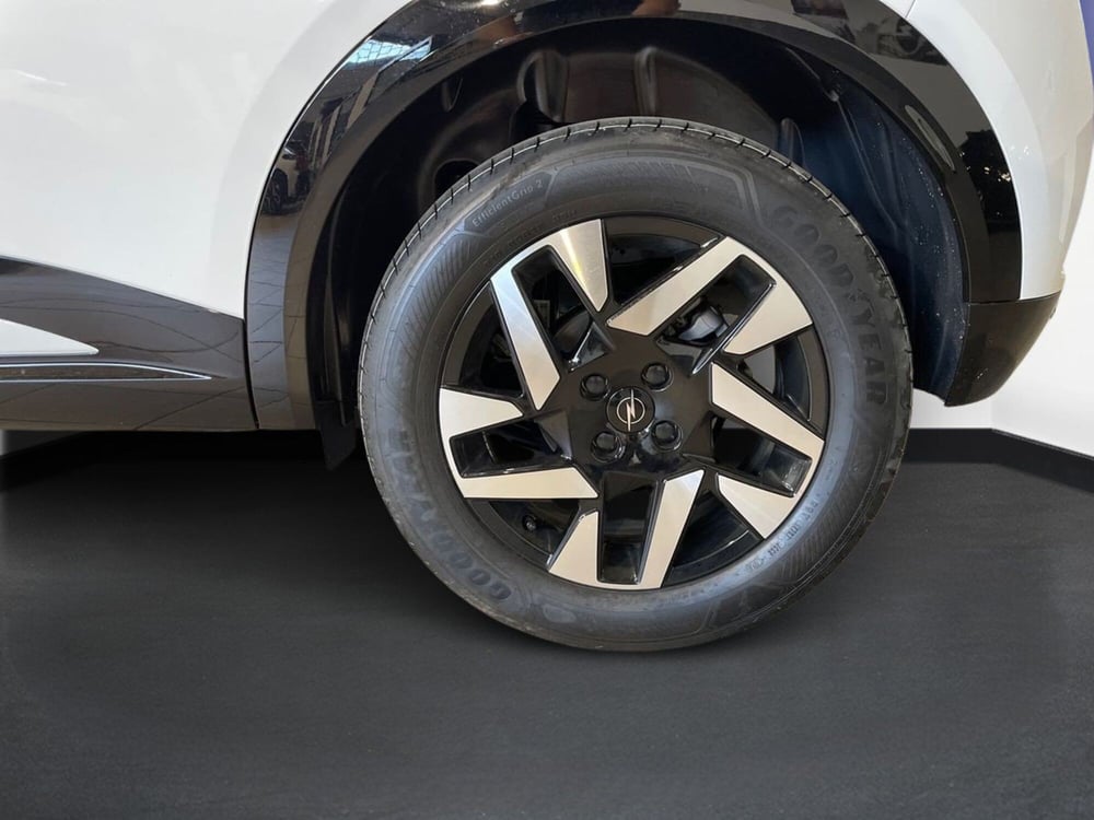 Opel Mokka nuova a Salerno (8)
