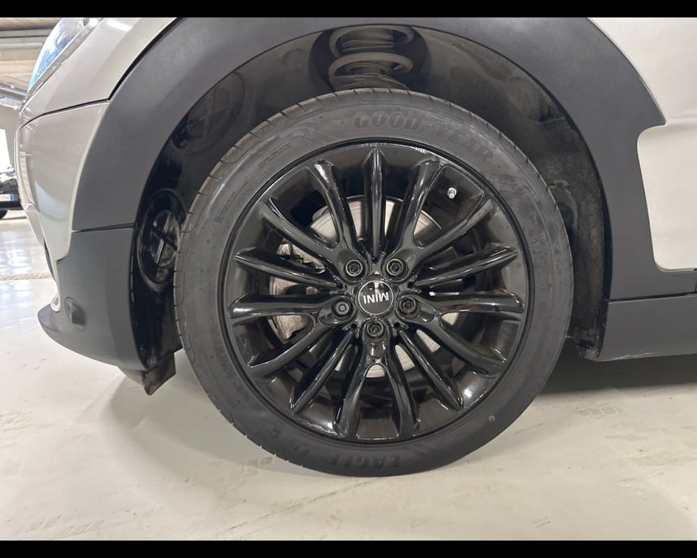 MINI Mini Clubman usata a Caserta (12)