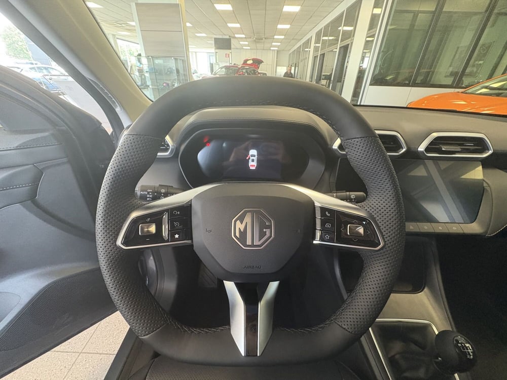 Mg ZS nuova a Milano (18)