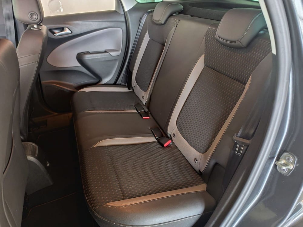 Opel Crossland X usata a Milano (15)