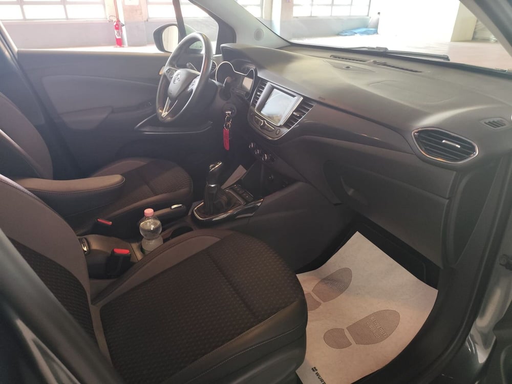 Opel Crossland X usata a Milano (18)