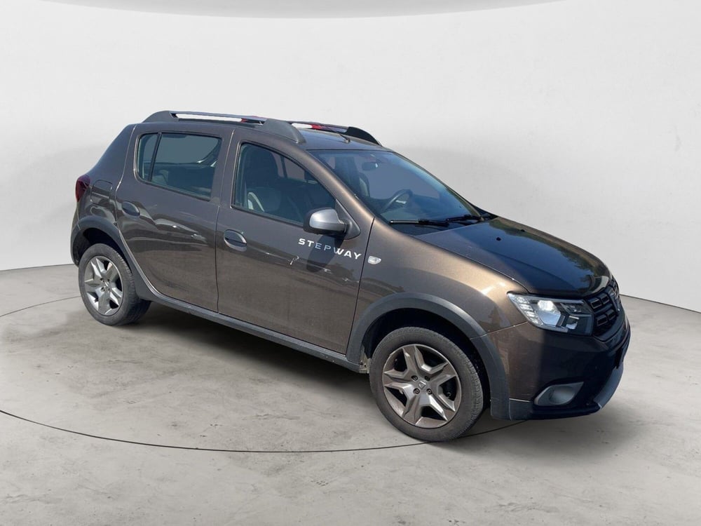 Dacia Sandero usata a Roma (2)