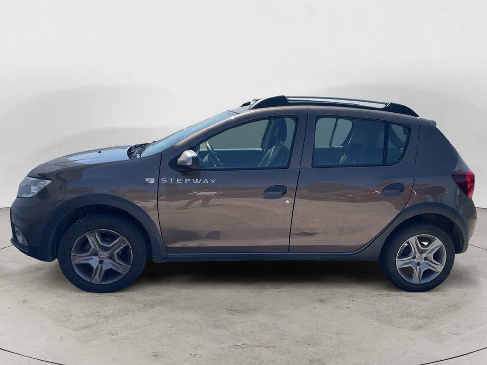 Dacia Sandero usata a Roma (8)