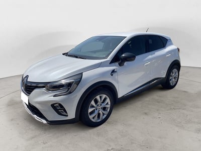 Renault Captur Full Hybrid E-Tech 145 CV Intens del 2022 usata a Ceccano