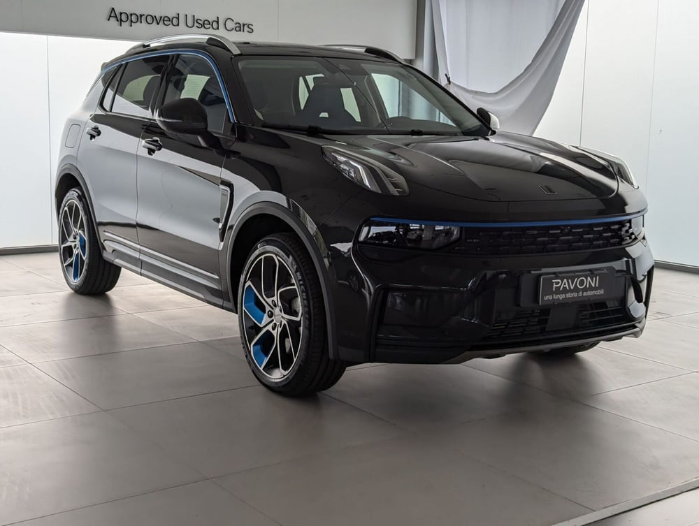 Lynk & Co 01 usata a Pescara (3)