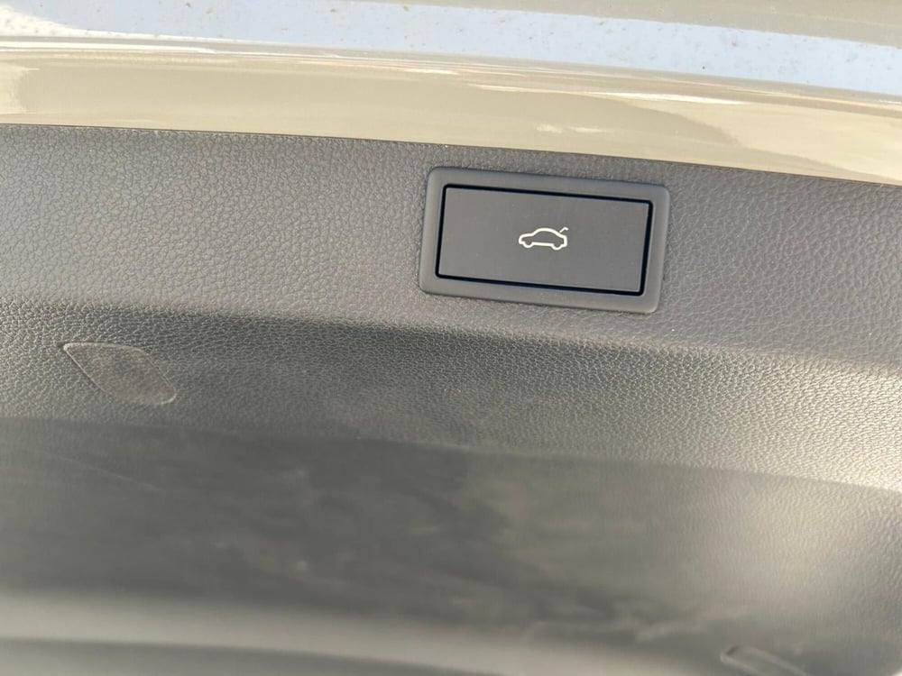 Skoda Karoq usata a Avellino (16)