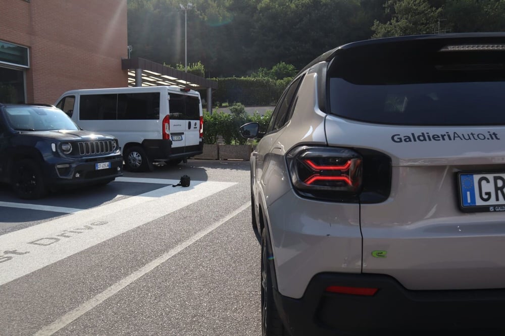 Jeep Avenger usata a Salerno (14)