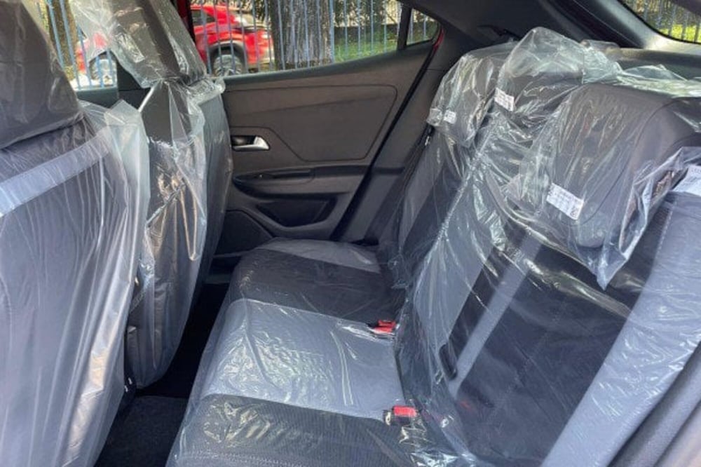 Opel Mokka nuova a Salerno (7)