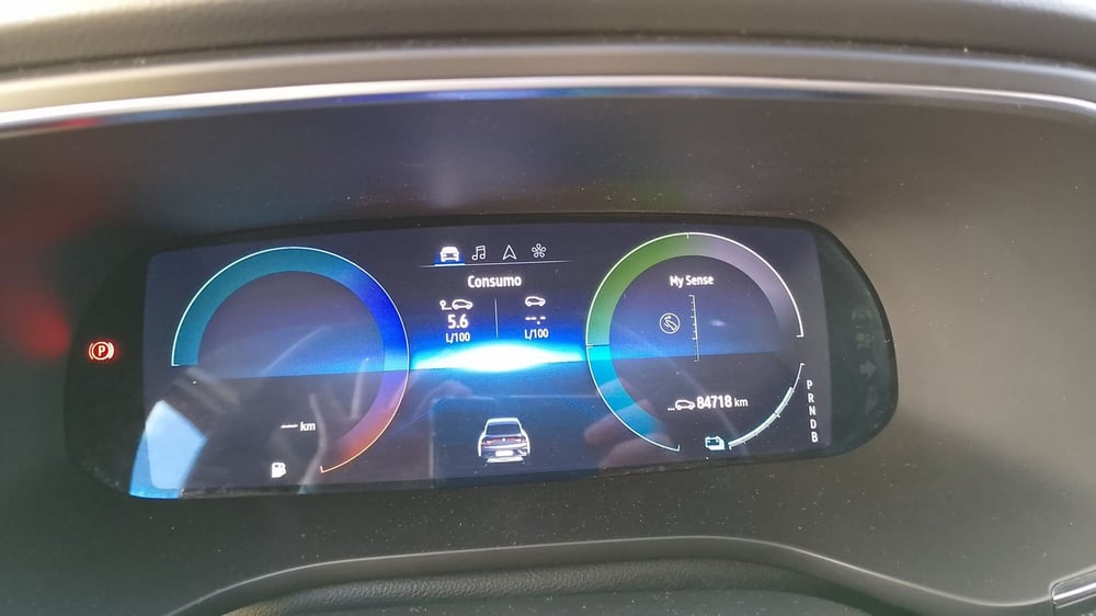 Renault Arkana usata a Salerno (19)