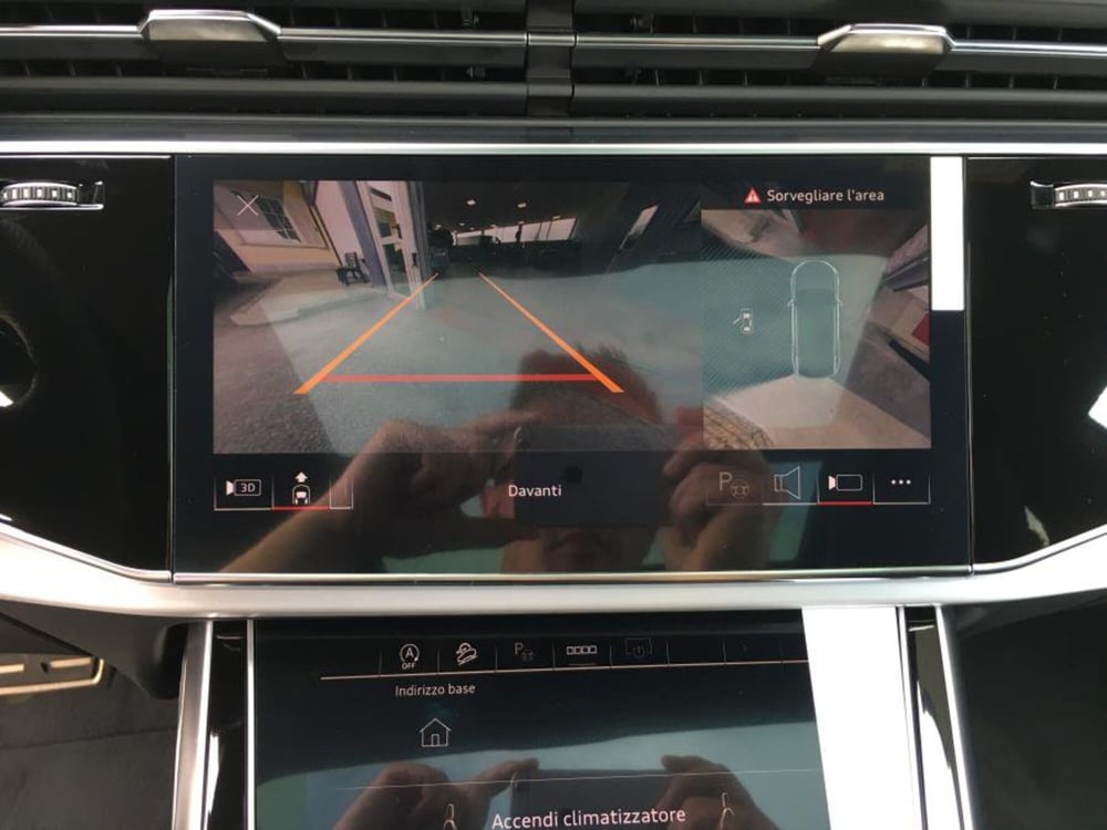 Audi Q8 Sportback nuova a Cuneo (20)
