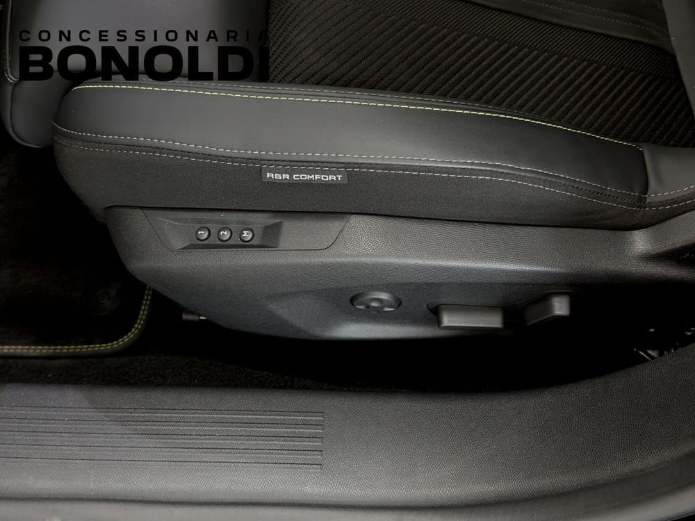 Peugeot 308 SW usata a Brescia (7)