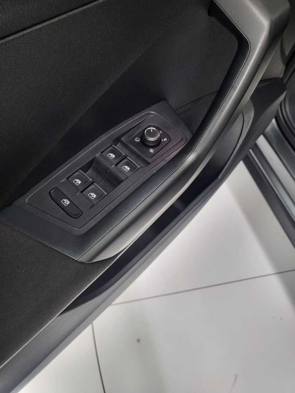 Volkswagen T-Roc usata a Catanzaro (18)