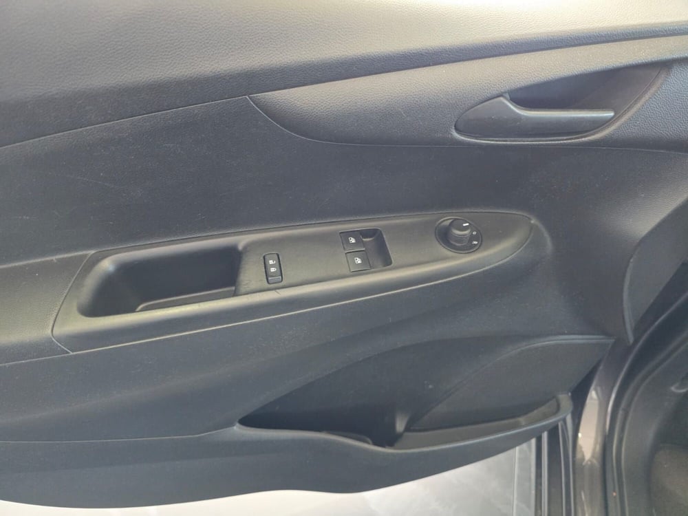 Opel Karl usata a Rimini (15)