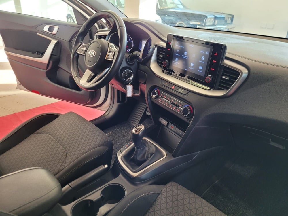 Kia XCeed usata a Rimini (11)