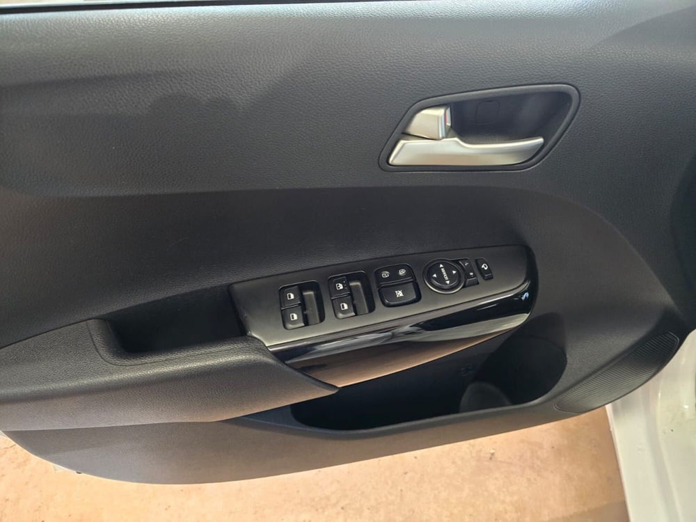 Kia Picanto usata a Rimini (16)