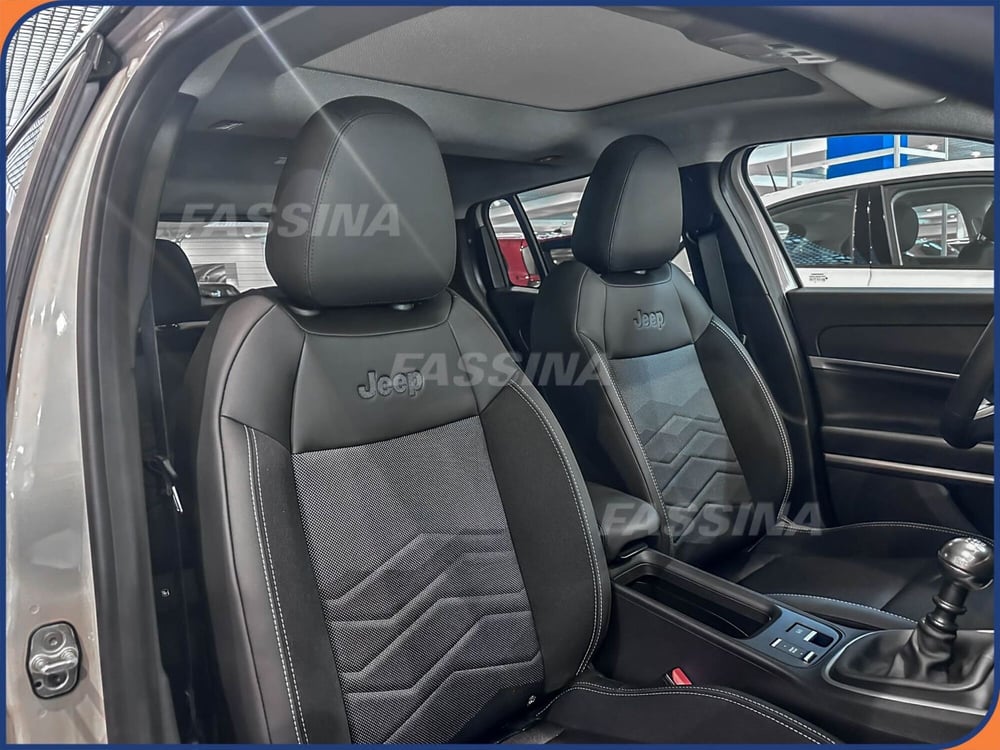 Jeep Avenger nuova a Milano (11)
