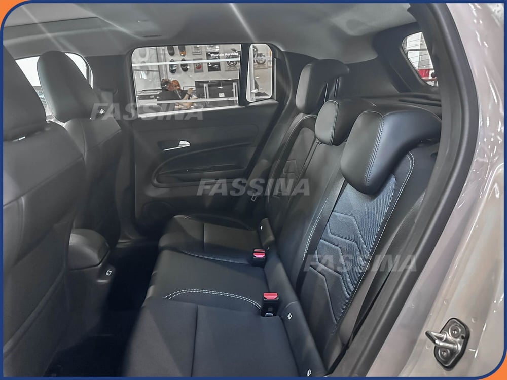 Jeep Avenger nuova a Milano (9)