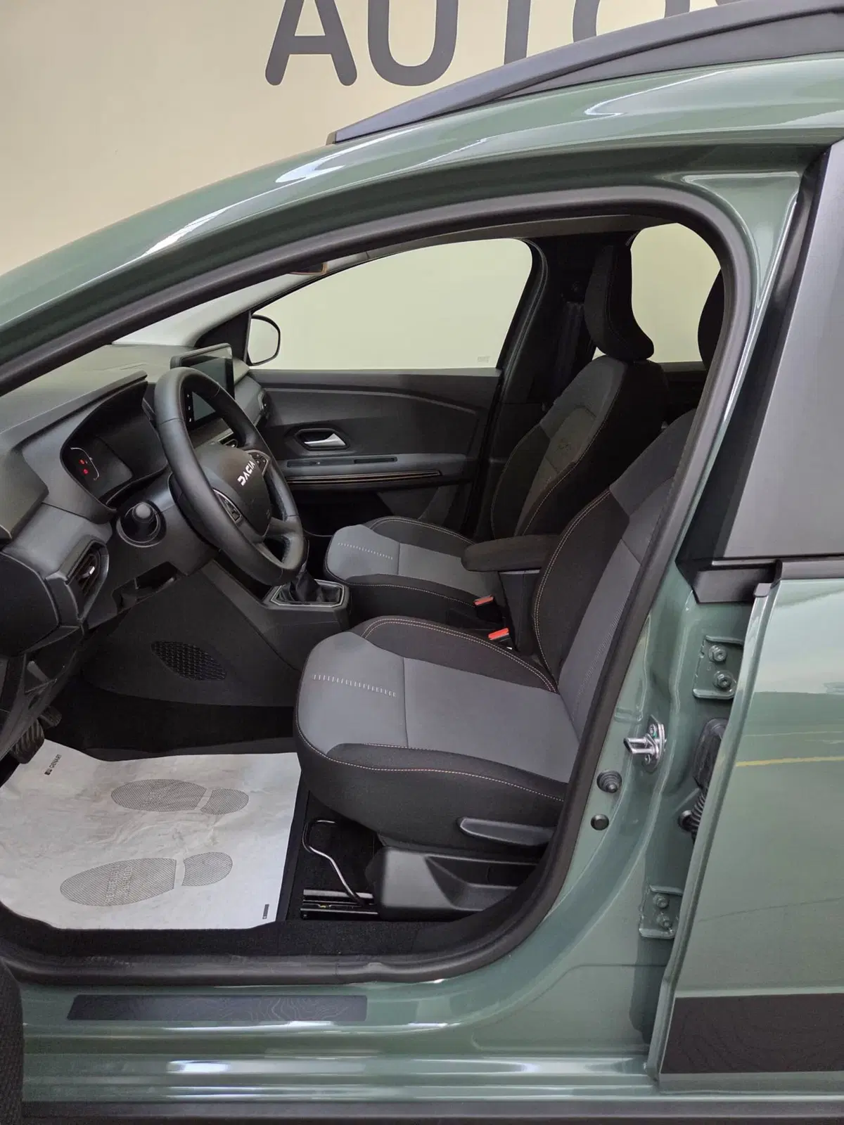 Dacia Jogger usata a Verona (13)