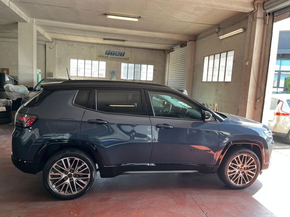 Jeep Compass nuova a Lucca (4)