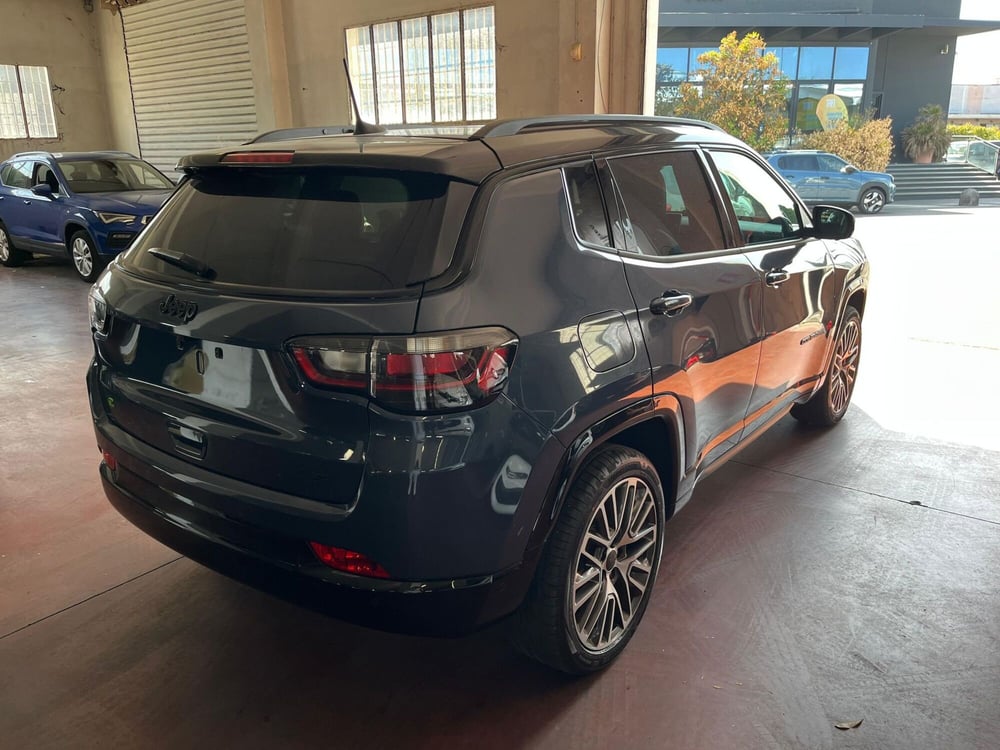 Jeep Compass nuova a Lucca (5)